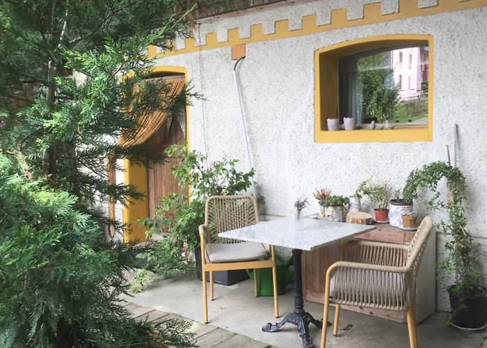 Studio To Rent