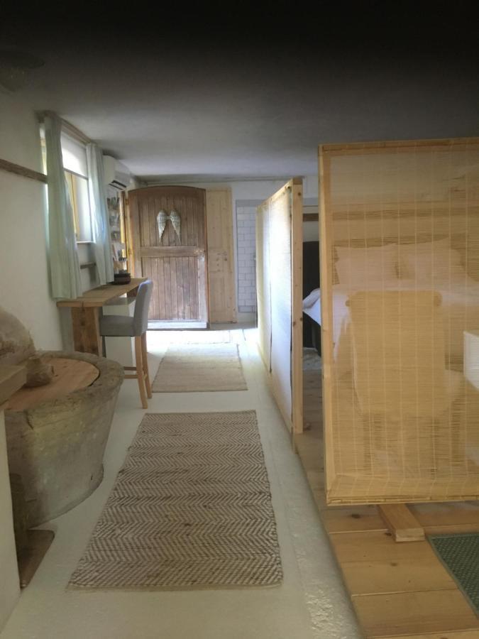 To Rent Apartment